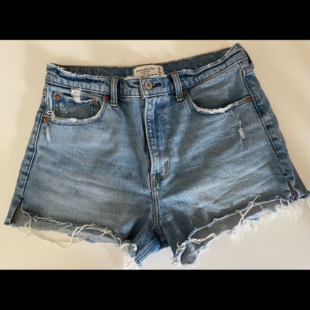 A&F High Rise Mom Short - Picture 2 of 2